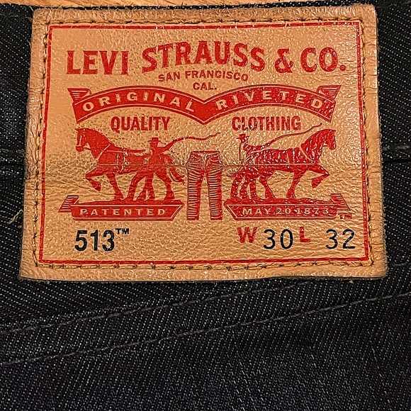 Dark Blue Levi’s Jeans - Picture 4 of 4